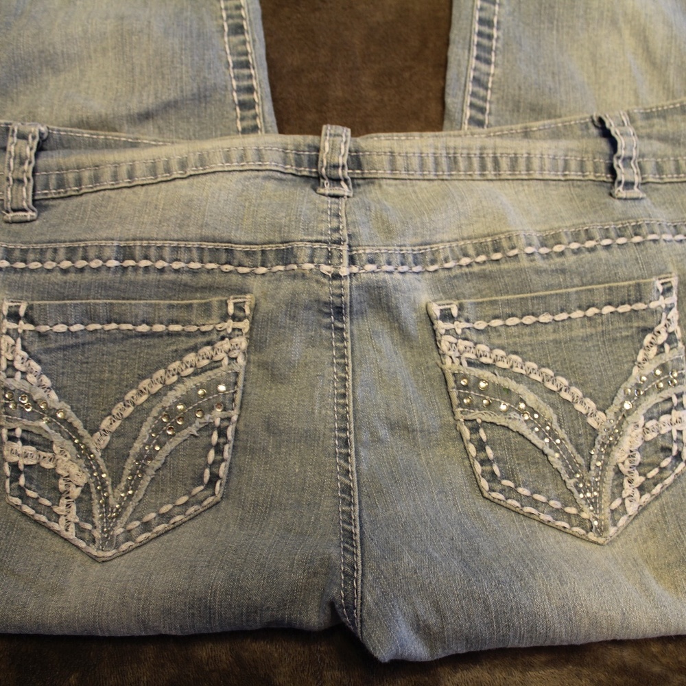 Apollo Jeans